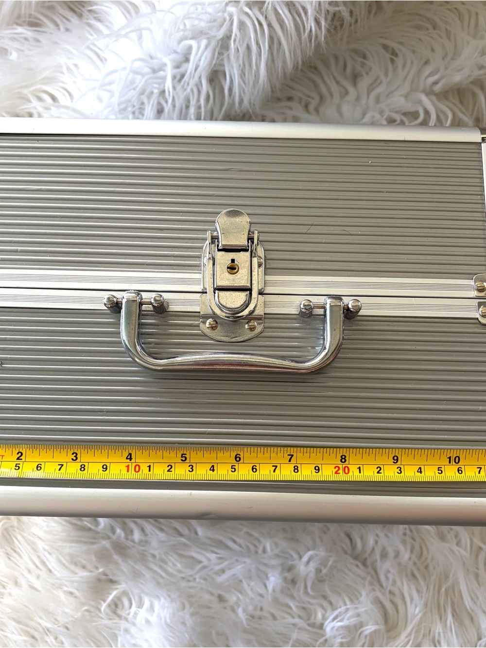 Silver Caboodles Aluminum Makeup/Tool Case - Picture 8 of 11